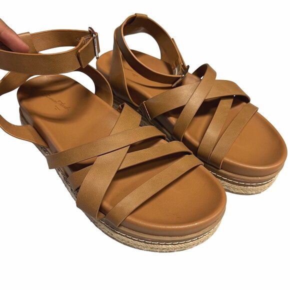 Universal Thread Women's Tanna Platform Sandals Brown Size 7 - Picture 2 of 5